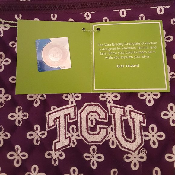 NWT Vera Bradley Collegiate Triple Zip Hipster - Picture 7 of 7